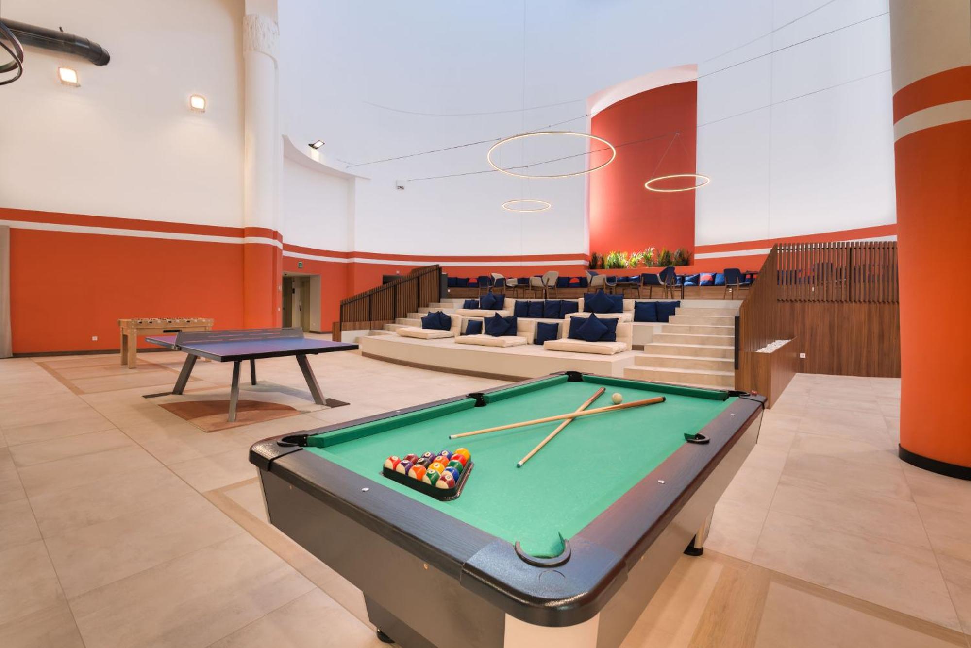 Livensa Living Pamplona Albergue Juvenil Luaran gambar